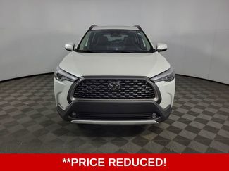 Used 2023 Toyota Corolla Cross XLE w/ Convenience Package video 2