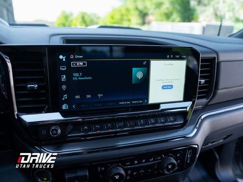 Used 2024 Chevrolet Silverado 1500 ZR2 w/ Technology Package image 38