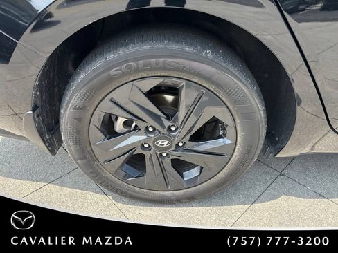 Used 2023 Hyundai Elantra SEL FWD image 20