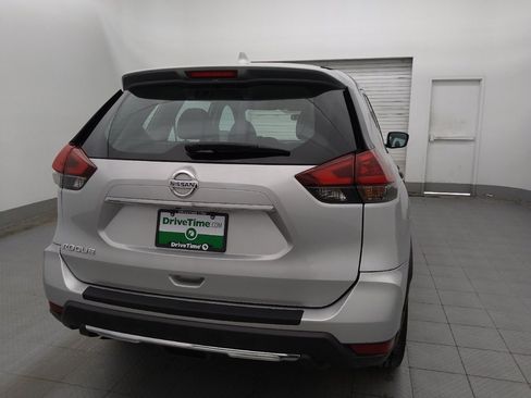 Used 2020 Nissan Rogue S FWD image 7