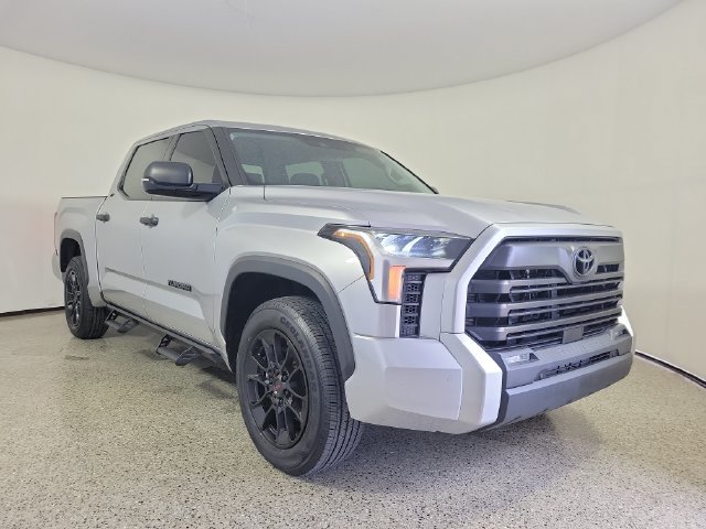 Used 2024 Toyota Tundra SR5 w/ SR5 Convenience Package RWD image 4