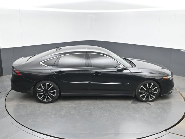 Used 2023 Honda Accord Touring image 27