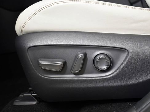 Certified 2019 Toyota RAV4 Limited image 14