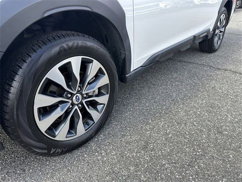Used 2023 Subaru Outback Limited image 12
