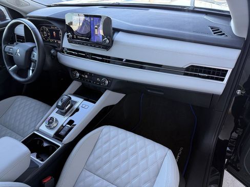 Used 2024 Mitsubishi Outlander SEL image 26