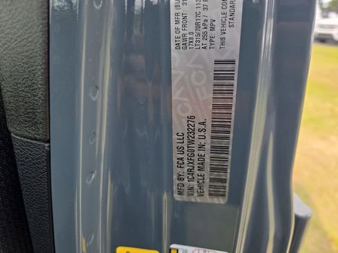 Used 2026 Jeep Wrangler Unlimited Rubicon AWD/4WD image 36