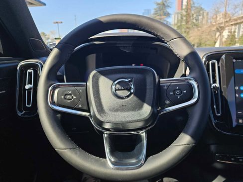 Certified 2023 Volvo XC40 Recharge Ultimate w/ Protection Package Premier AWD/4WD image 23