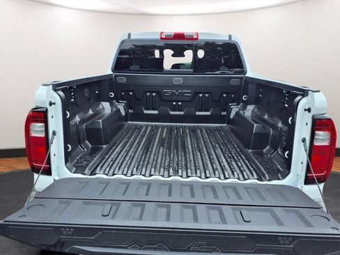 New 2026 GMC Canyon AT4 w/ Technology Plus Package AWD/4WD image 21