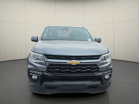 Used 2022 Chevrolet Colorado LT w/ Luxury Package image 2