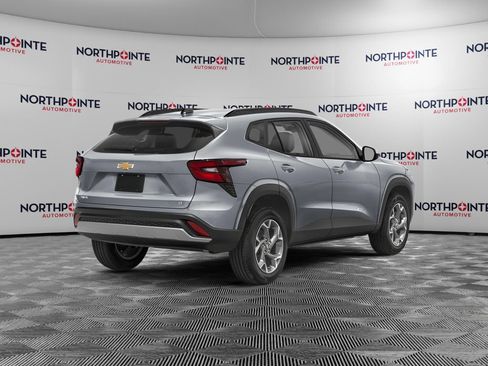 New 2026 Chevrolet Trax LS FWD image 2