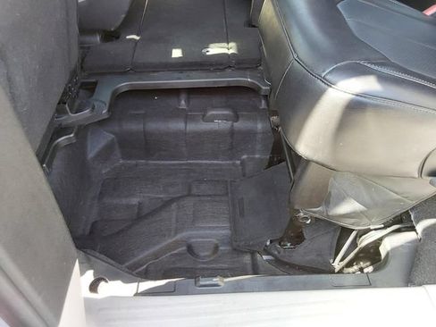 Used 2024 Chrysler Pacifica Touring-L FWD image 15