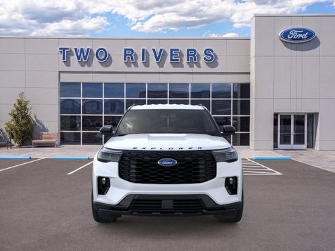 New 2026 Ford Explorer ST-Line w/ ST-Line Street Pack AWD/4WD image 6