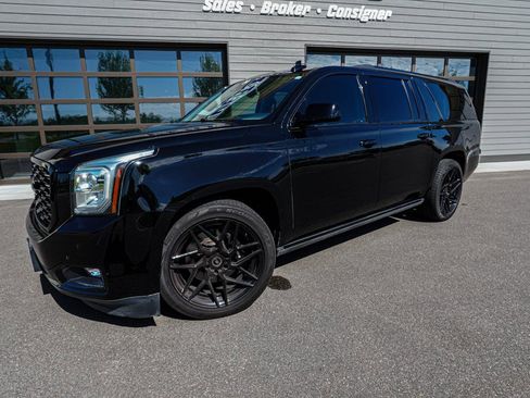Used 2019 GMC Yukon XL Denali w/ Denali Ultimate Package RWD image 8