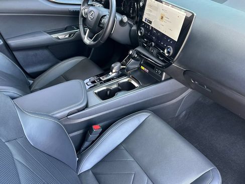 Used 2025 Lexus NX 350h AWD w/ Accessory Package (2T) image 18
