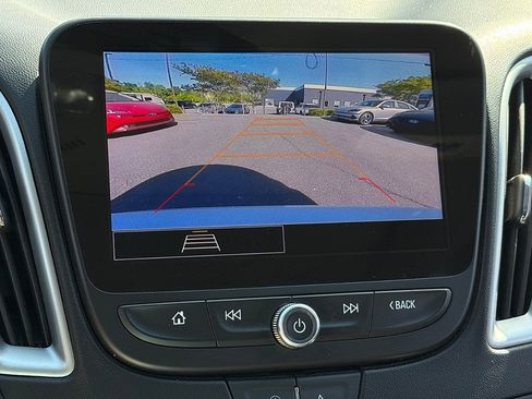 Used 2024 Chevrolet Malibu LT FWD image 16