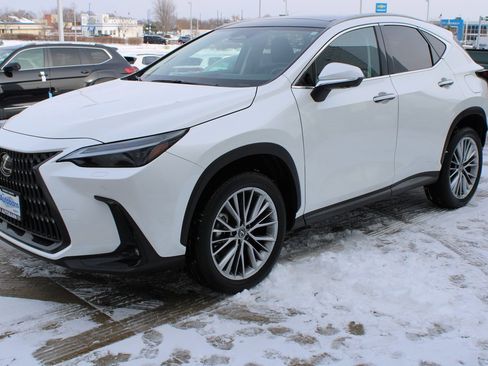 Used 2024 Lexus NX 350 AWD w/ Luxury Package image 3