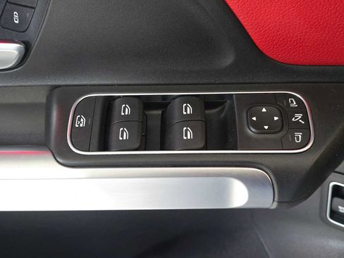 Used 2022 Mercedes-Benz GLB 35 AMG 4MATIC image 24
