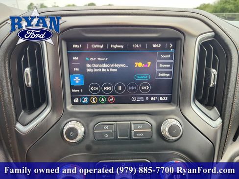 Used 2022 GMC Sierra 2500 AT4 w/ AT4 Premium Plus Package AWD/4WD image 12
