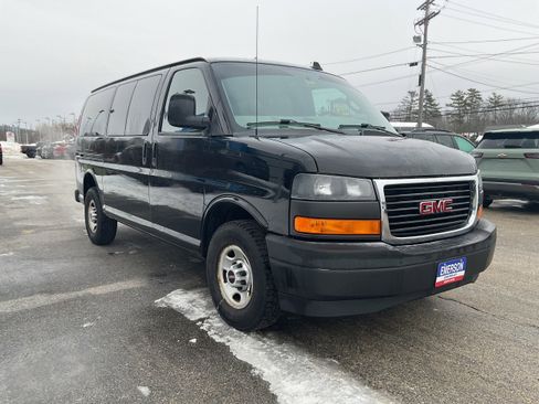 Used 2018 GMC Savana 2500 LS w/ Driver Convenience Package image 4