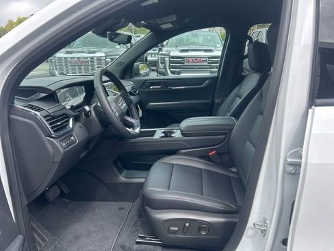 New 2026 GMC Acadia Elevation w/ Elevation Premium Package AWD/4WD image 8