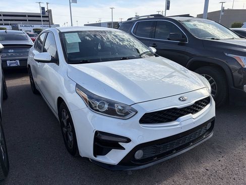 Used 2019 Kia Forte LXS FWD image 2