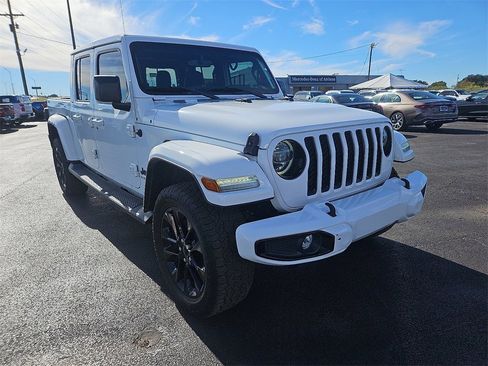 Used 2021 Jeep Gladiator Overland image 11