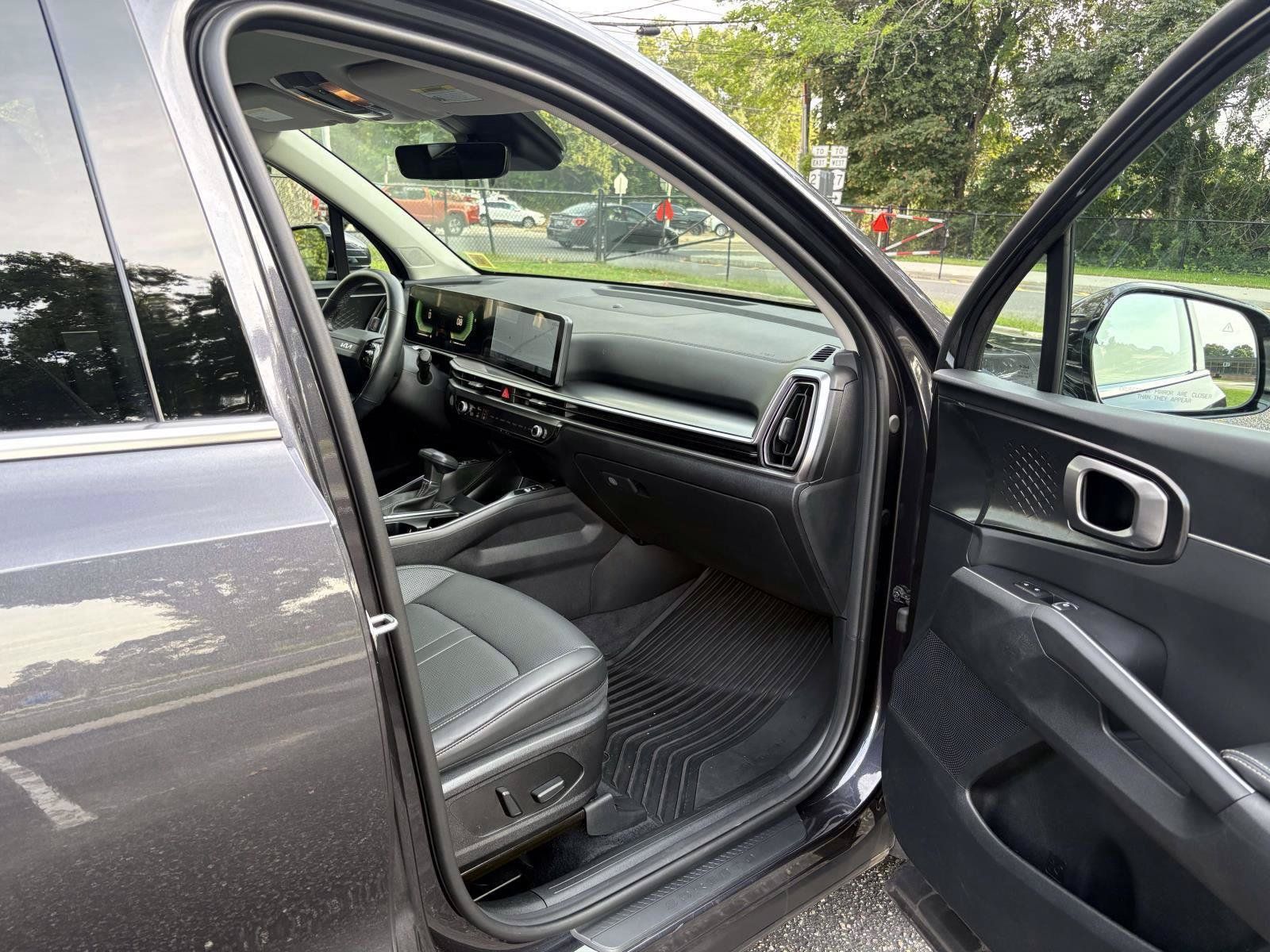 Used 2026 Kia Sorento EX AWD/4WD image 22