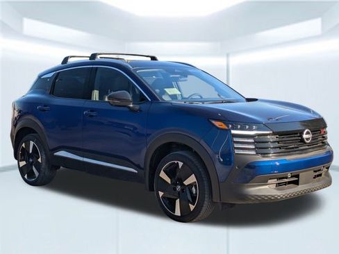 New 2026 Nissan Kicks SR image 8