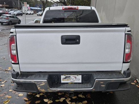 Used 2015 GMC Canyon SLE image 6