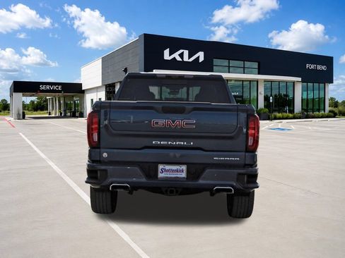 Used 2025 GMC Sierra 1500 Denali w/ Denali Reserve Package AWD/4WD image 6
