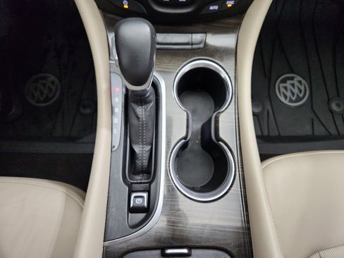 Used 2019 Buick Envision Essence image 24