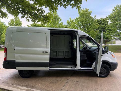Used 2016 Ford Transit 250 148 Medium Roof RWD image 11
