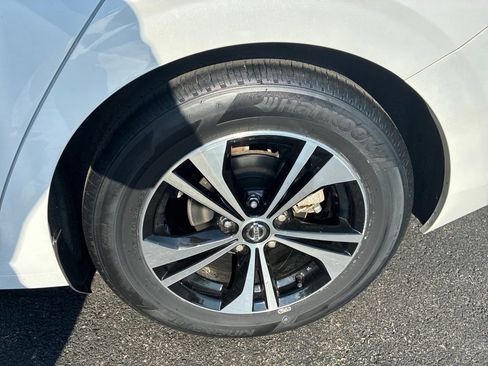 Certified 2023 Nissan Sentra SV w/ Trunk Package FWD image 11