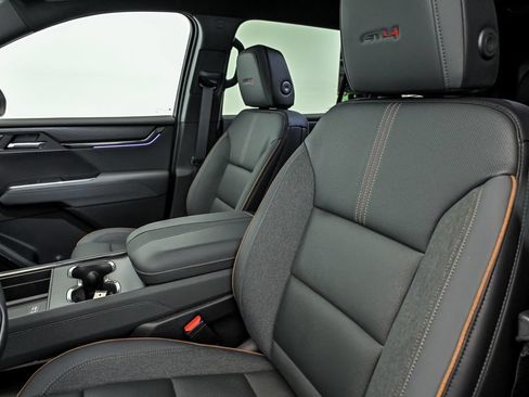 New 2027 GMC Acadia AT4 w/ Luxury Package AWD/4WD image 8