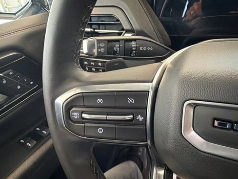 Used 2026 GMC Yukon Denali w/ Sun & Power Step Package AWD/4WD image 40
