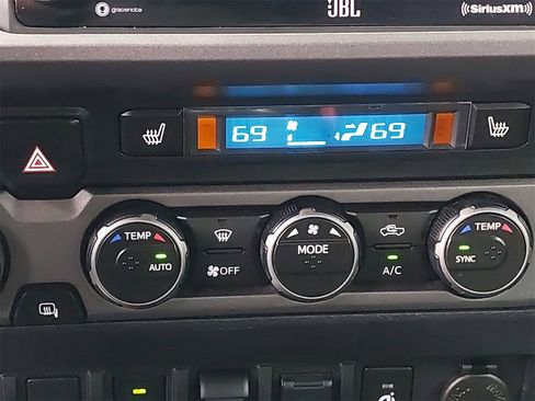 Used 2023 Toyota Tacoma TRD Sport image 27