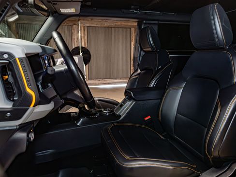 Used 2022 Ford Bronco Badlands image 24