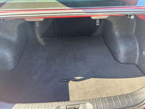 Used 2025 Nissan Altima 2.5 SV image 30