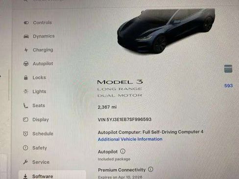 Used 2025 Tesla Model 3 Long Range AWD/4WD image 17