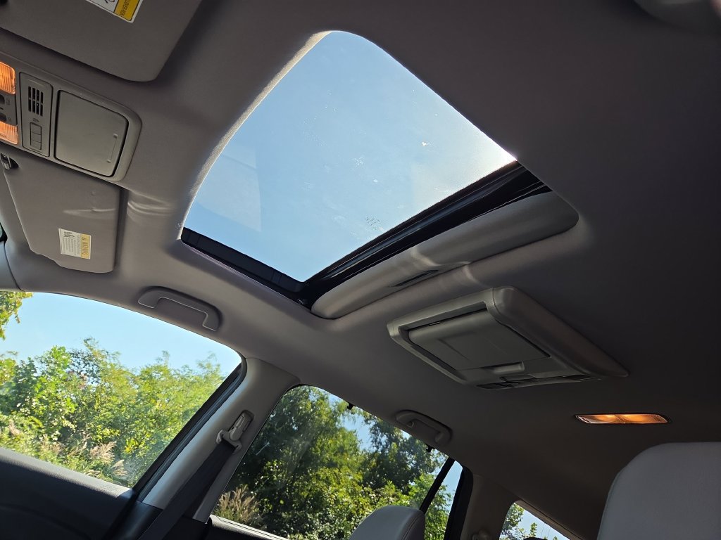 Used 2017 Honda Pilot Touring image 42