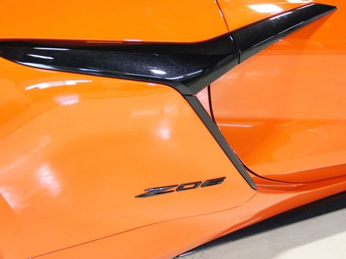 Used 2025 Chevrolet Corvette Z06 RWD image 91