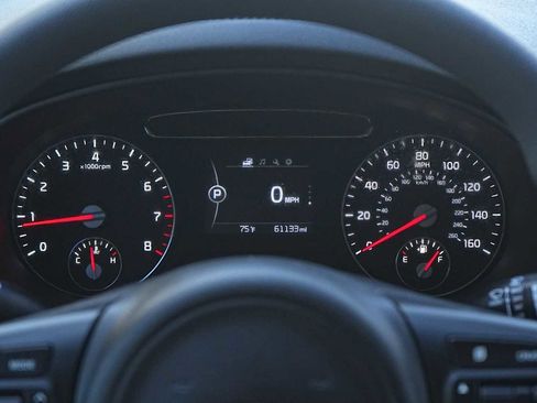 Used 2017 Kia Sorento LX image 21