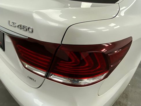 Used 2014 Lexus LS 460 AWD w/ Comfort Package image 14