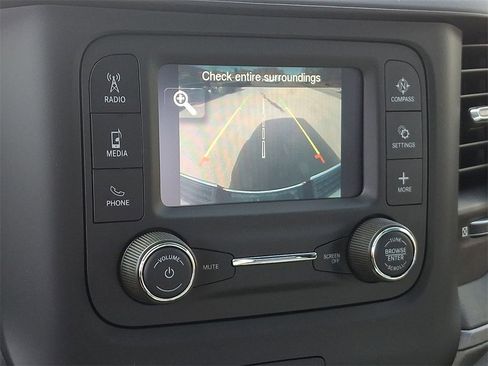 Used 2024 RAM 2500 Tradesman w/ Chrome Appearance Group image 16