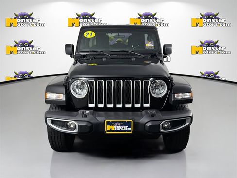 Used 2021 Jeep Wrangler Unlimited Sahara image 2