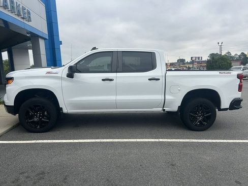 Used 2024 Chevrolet Silverado 1500 Custom Trail Boss AWD/4WD image 1