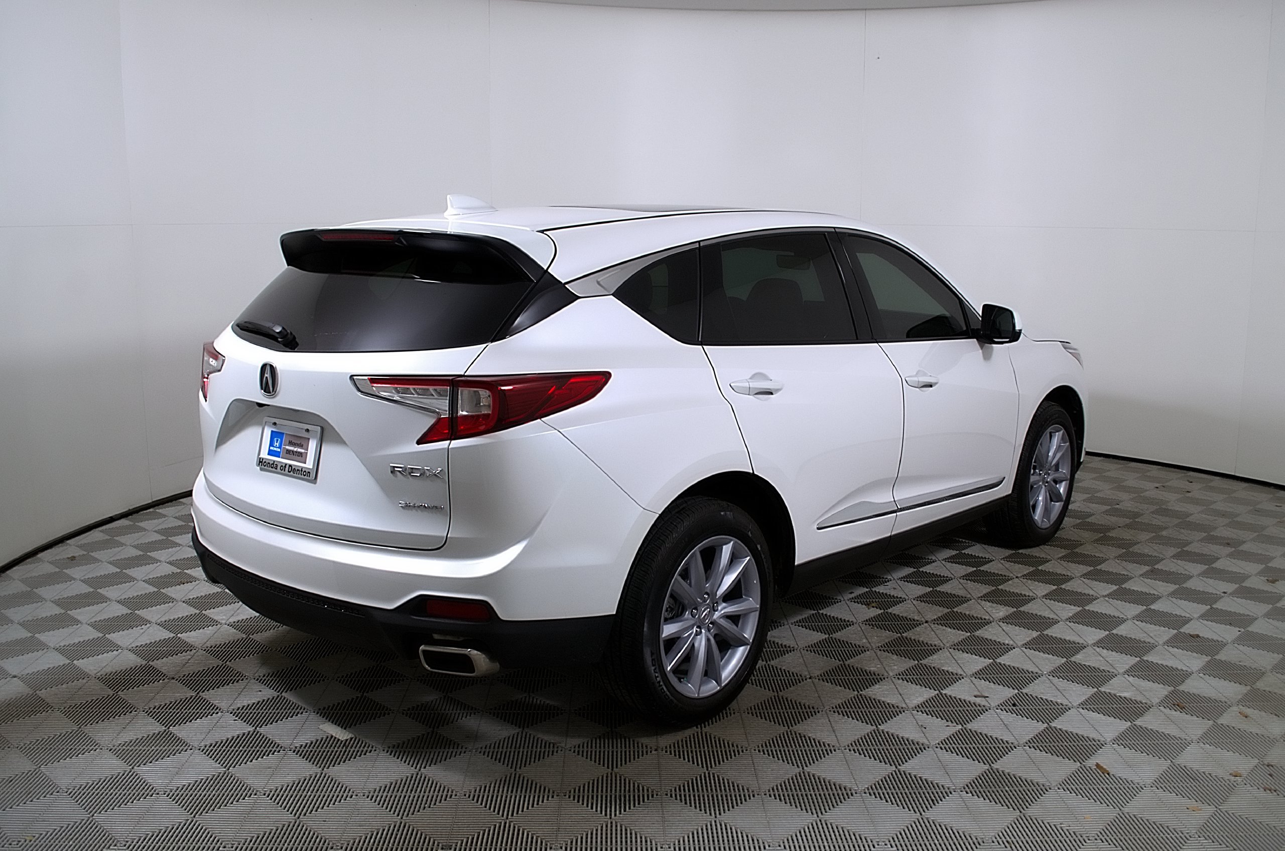 Used 2024 Acura RDX SH-AWD image 7