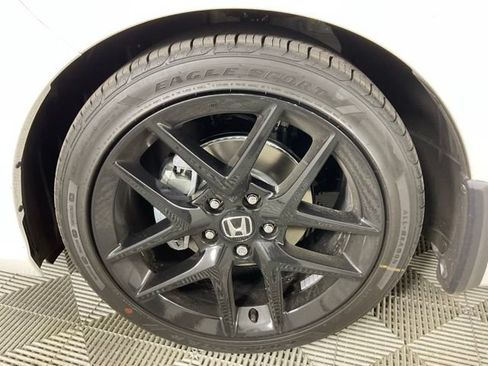 Used 2026 Honda Civic Sport image 32