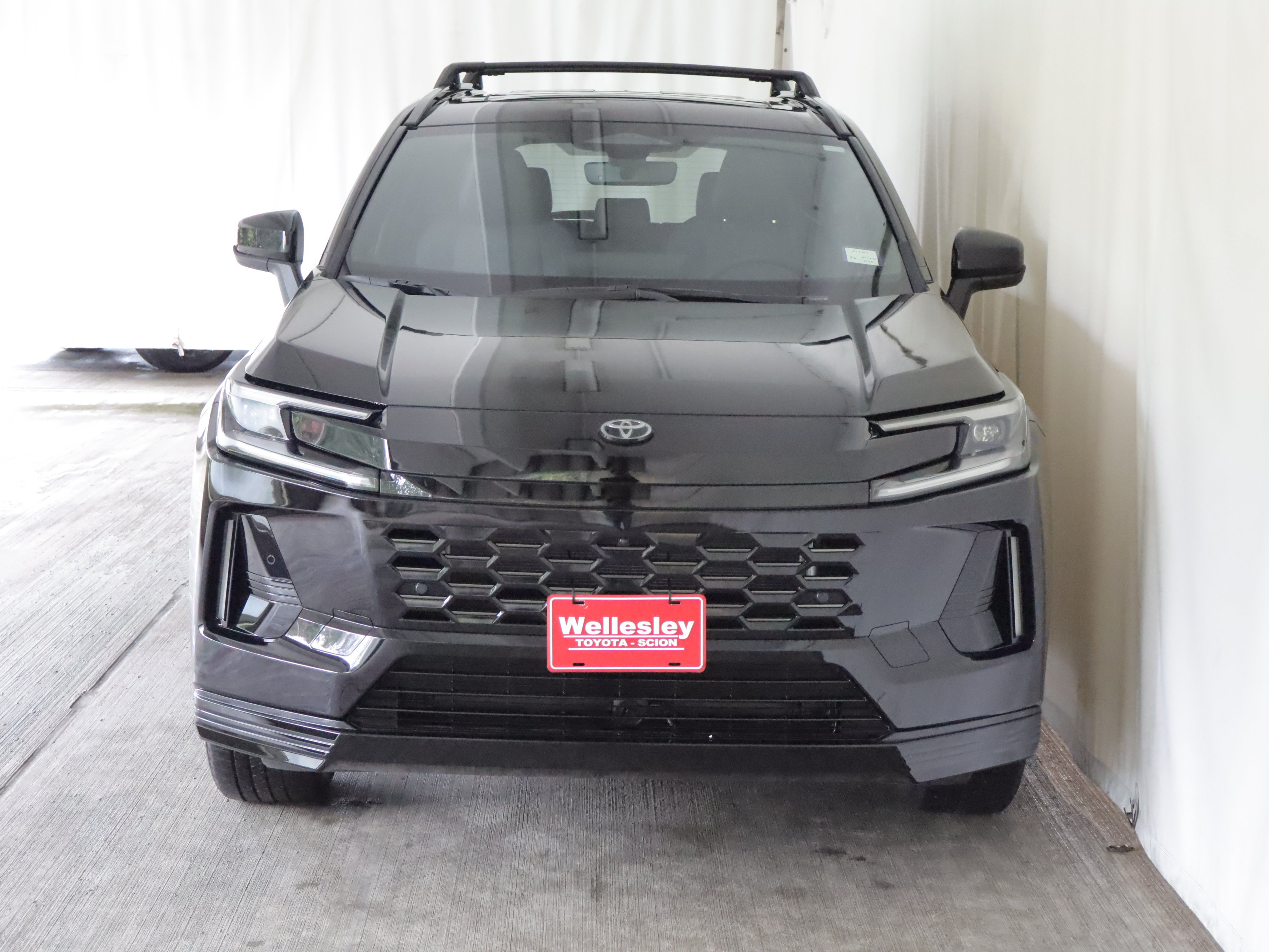 Used 2026 Toyota RAV4 XSE w/ Weather Package AWD/4WD image 4