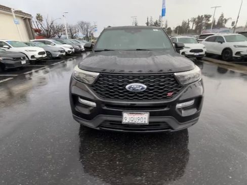 Used 2020 Ford Explorer ST w/ ST Street Pack image 3